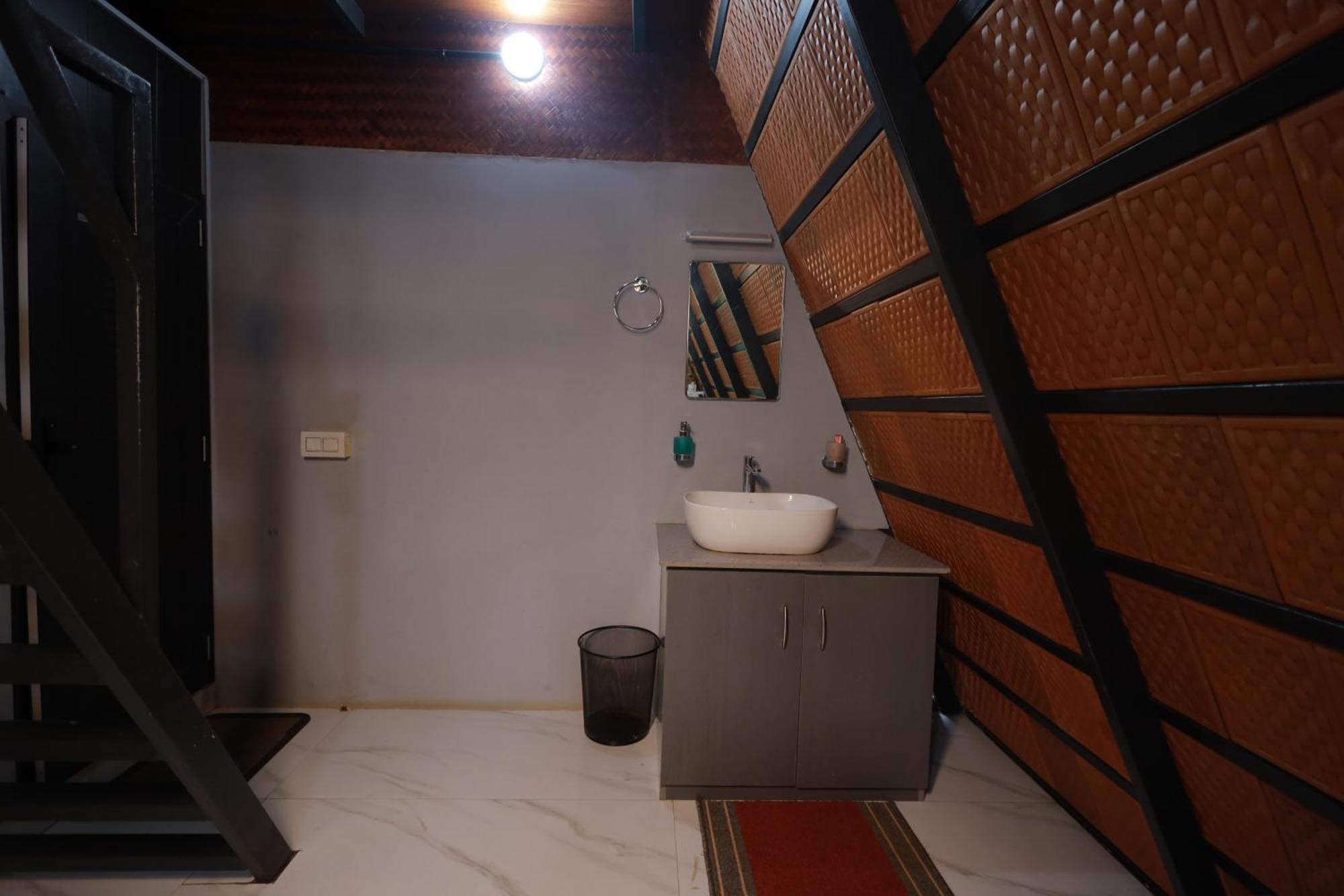 Holistic Stay Eco-Resort & Ayurvedic Retreat Paithalmala Bagian luar foto