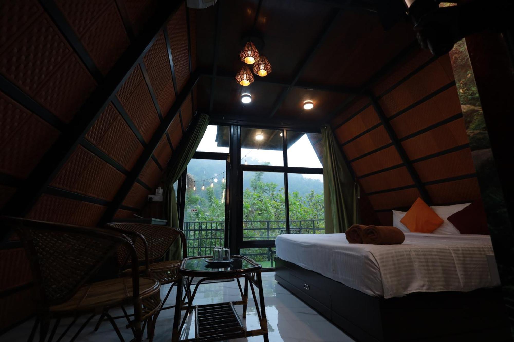 Holistic Stay Eco-Resort & Ayurvedic Retreat Paithalmala Bagian luar foto