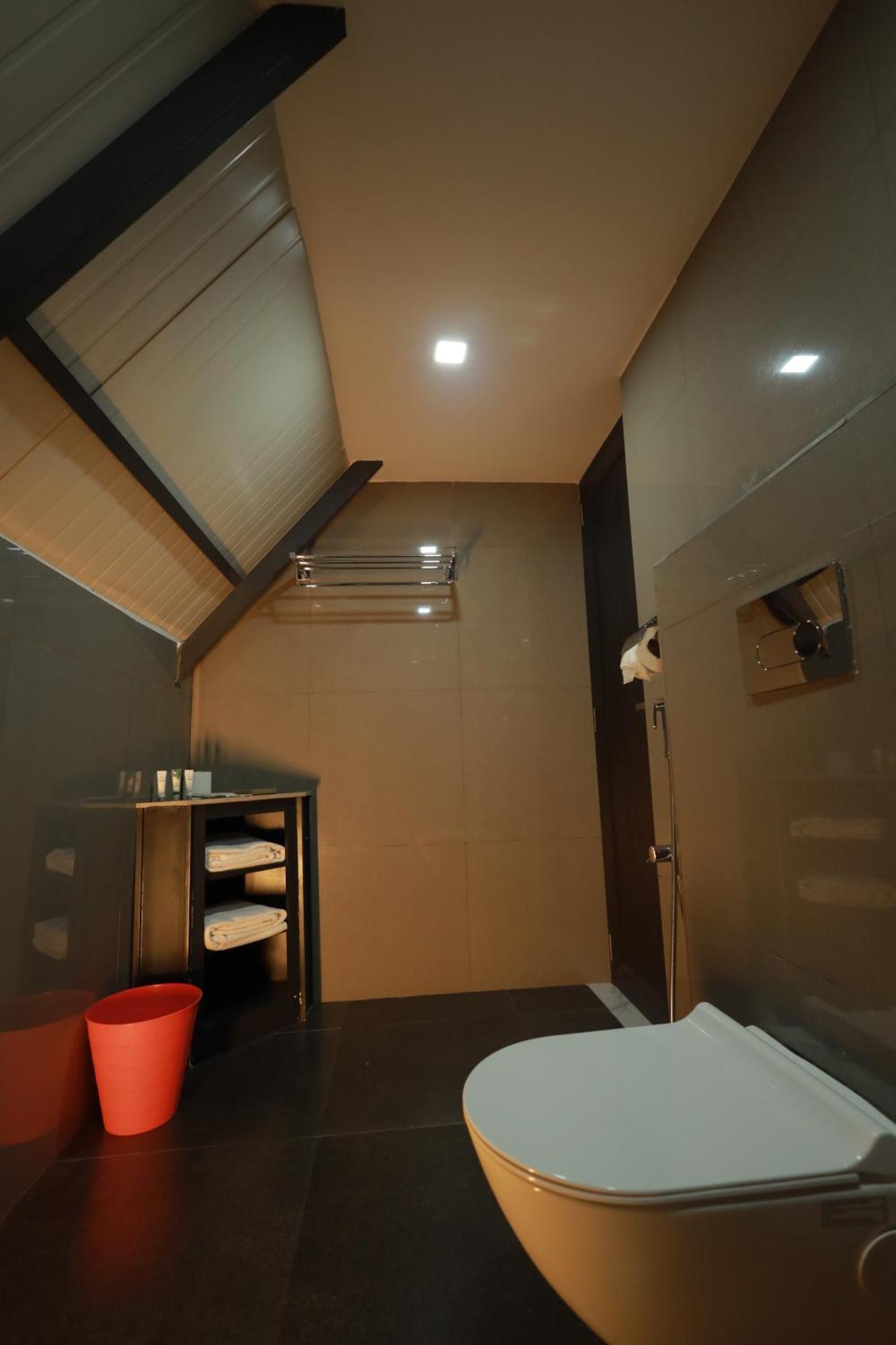 Holistic Stay Eco-Resort & Ayurvedic Retreat Paithalmala Bagian luar foto