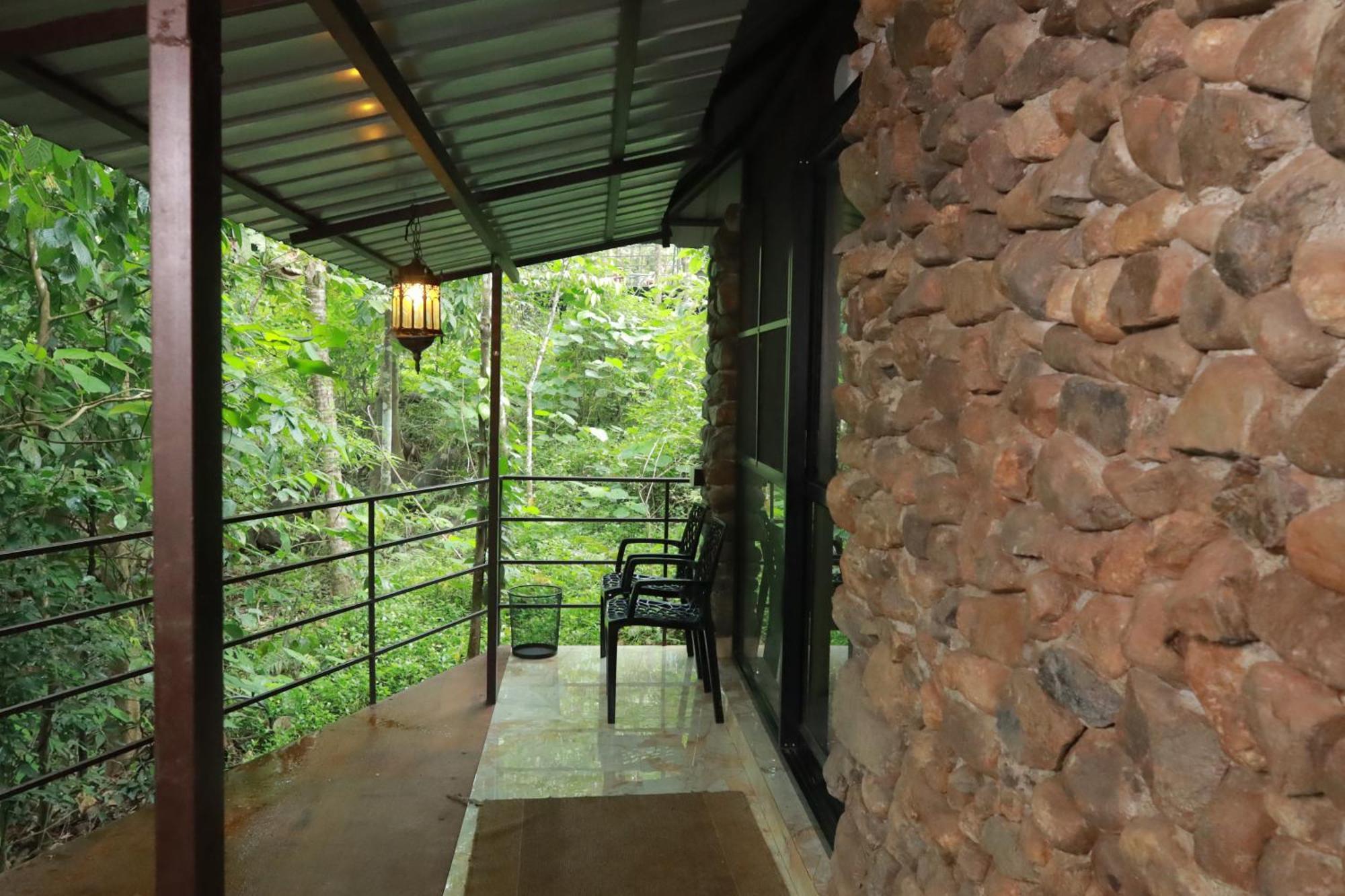 Holistic Stay Eco-Resort & Ayurvedic Retreat Paithalmala Bagian luar foto
