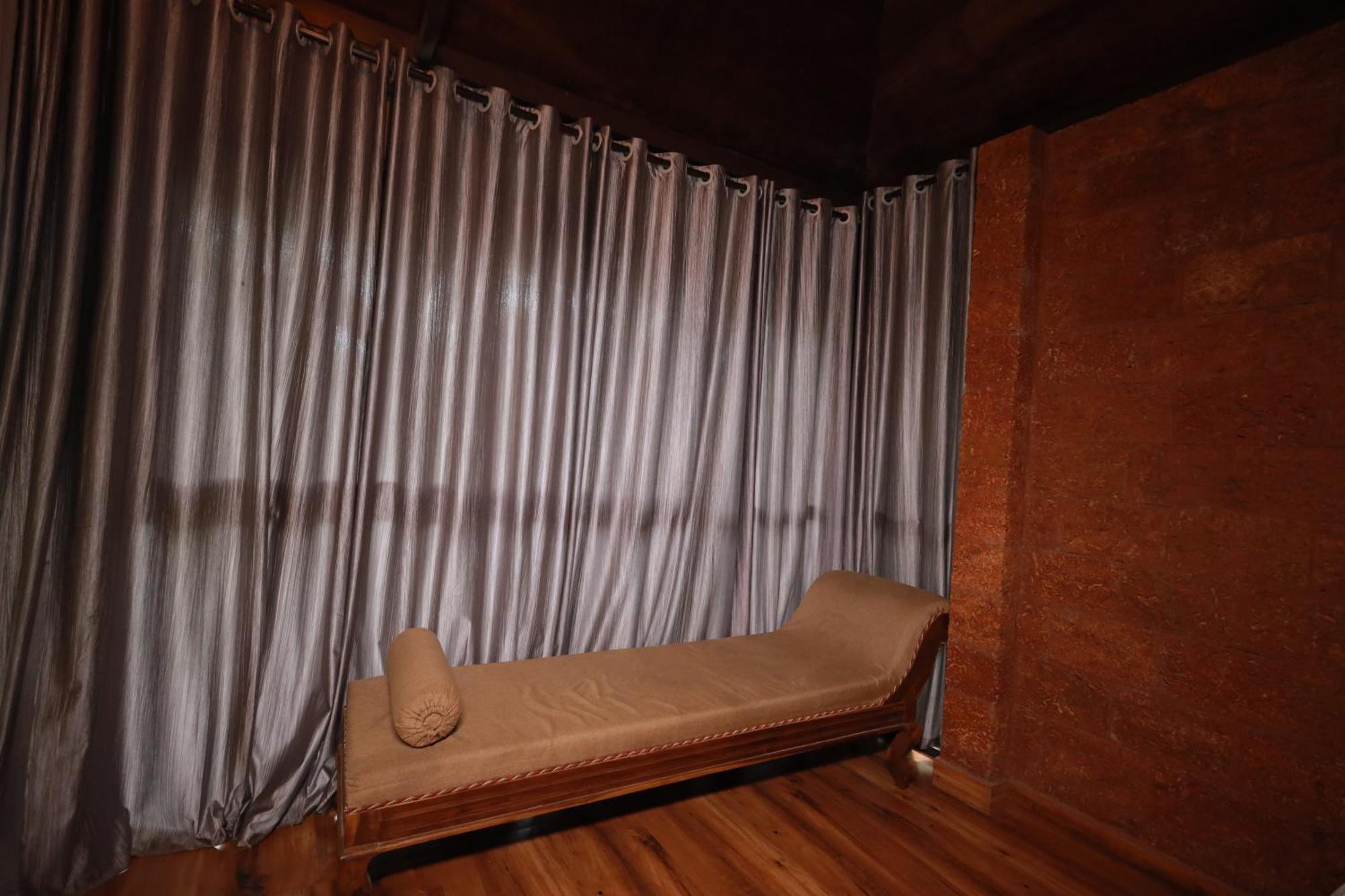 Holistic Stay Eco-Resort & Ayurvedic Retreat Paithalmala Bagian luar foto