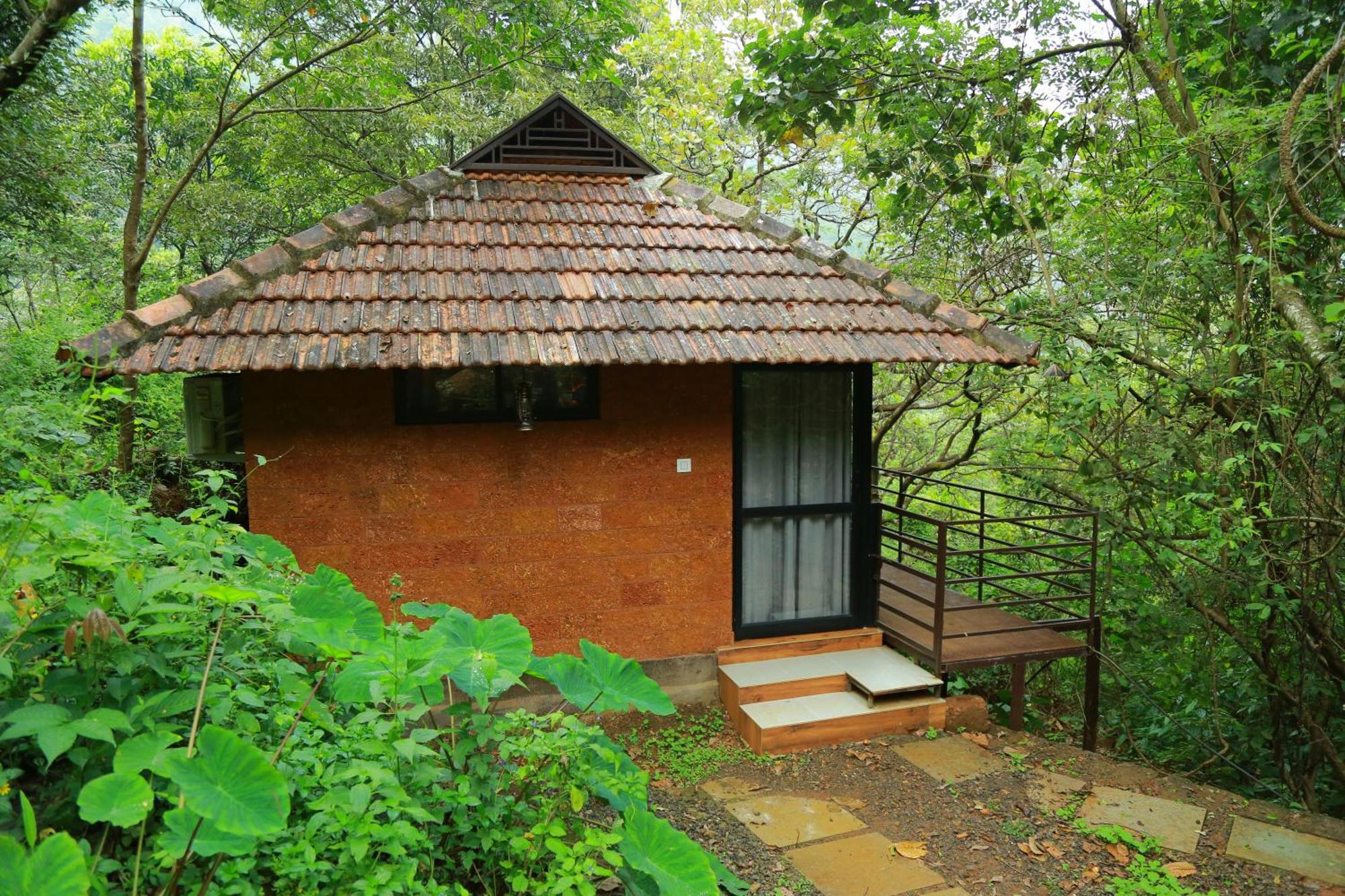 Holistic Stay Eco-Resort & Ayurvedic Retreat Paithalmala Bagian luar foto