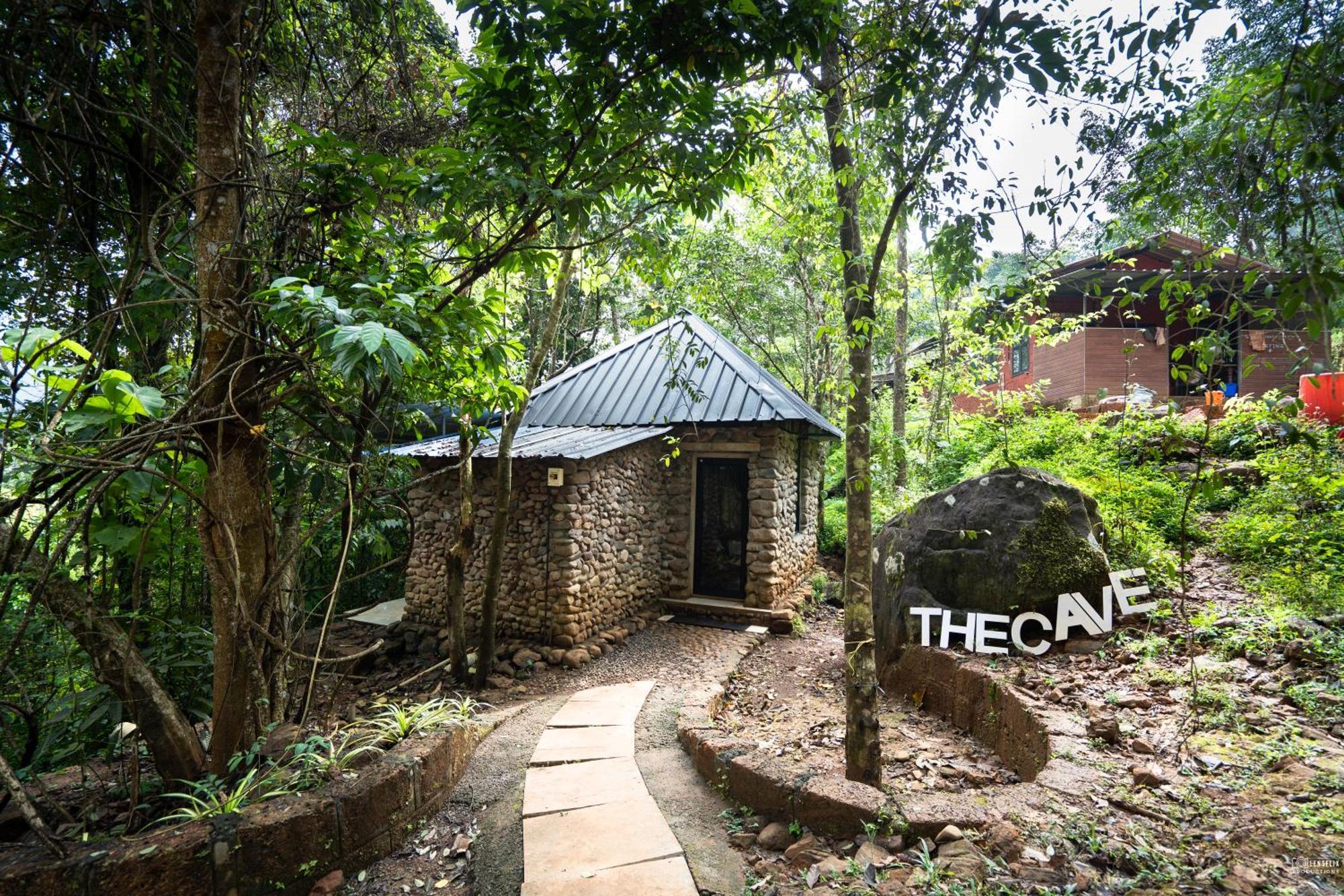Holistic Stay Eco-Resort & Ayurvedic Retreat Paithalmala Bagian luar foto